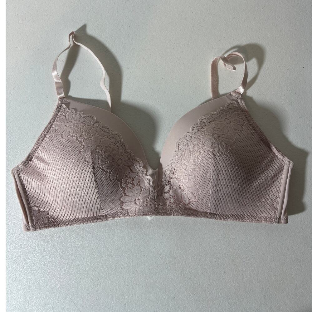 Laura Ashley Size 38C Wireless Comfort Bra Lace Detail Pink Padded Lined